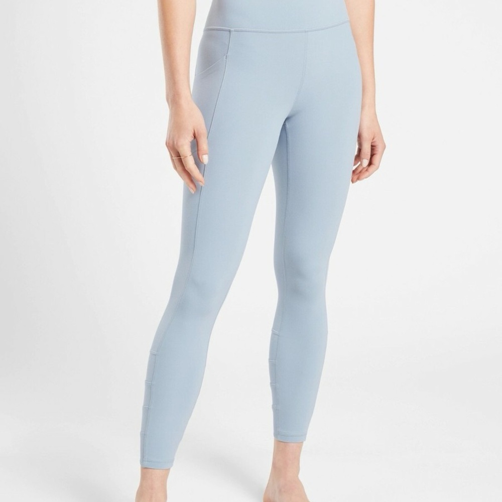 Women's ATHLETA Salutation Stash Pocket II Cinch 7/8 Light Blue - Size S